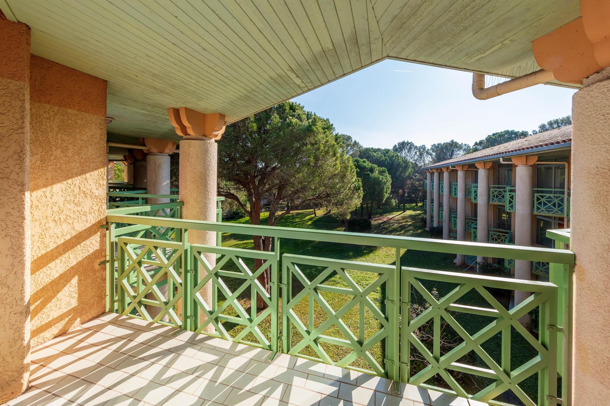 Garrigae Domaine De L'Esterel - Piscine & Spa Cinq Mondes Saint-Raphael  Exterior photo